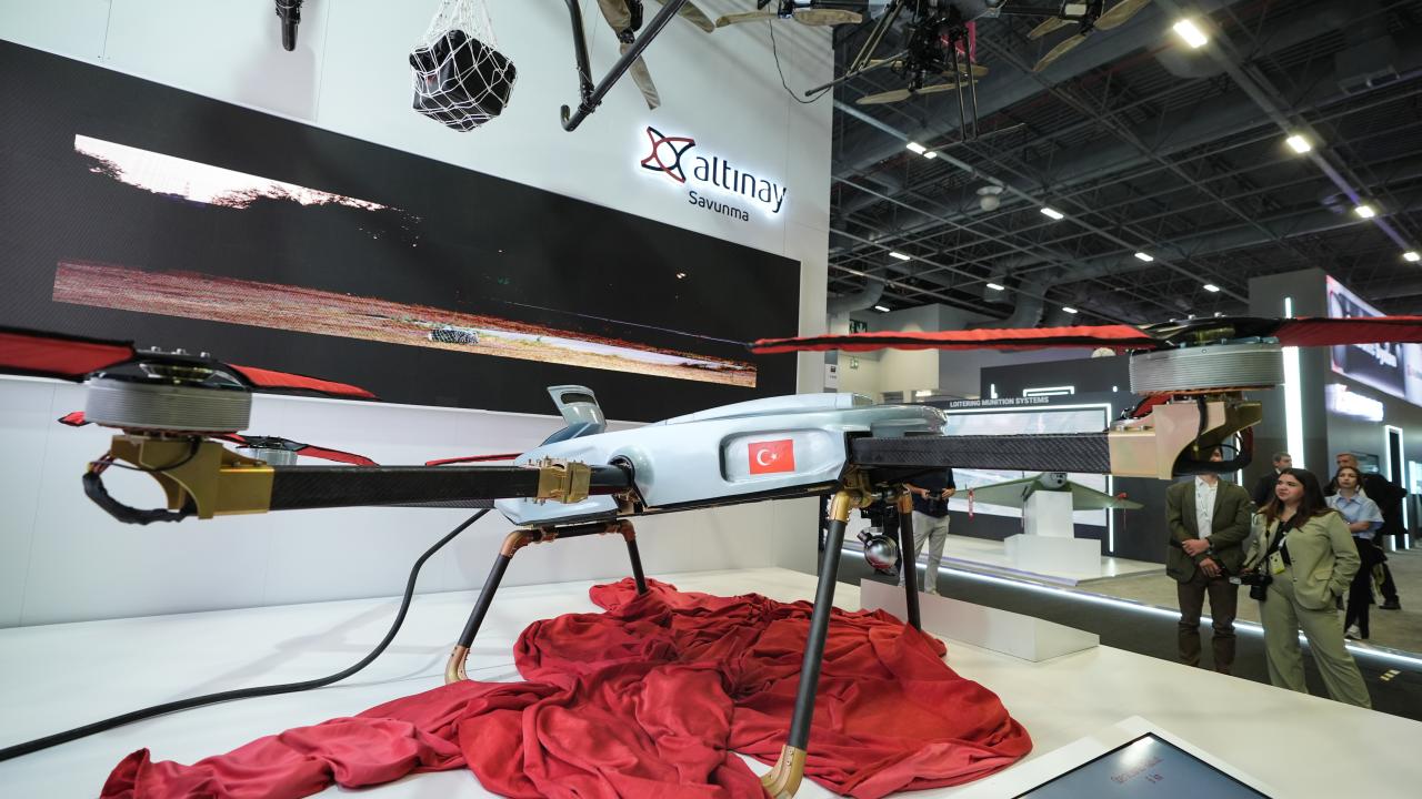 Gelişmiş yeteneklere sahip yerli kargo İHA, IDEF 2025'te tanıtıldı