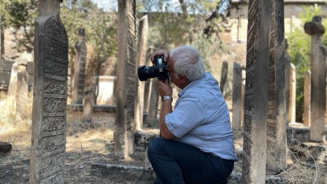Şanlıurfa'da 490 tarihi mezar taşı kayıt altına alındı