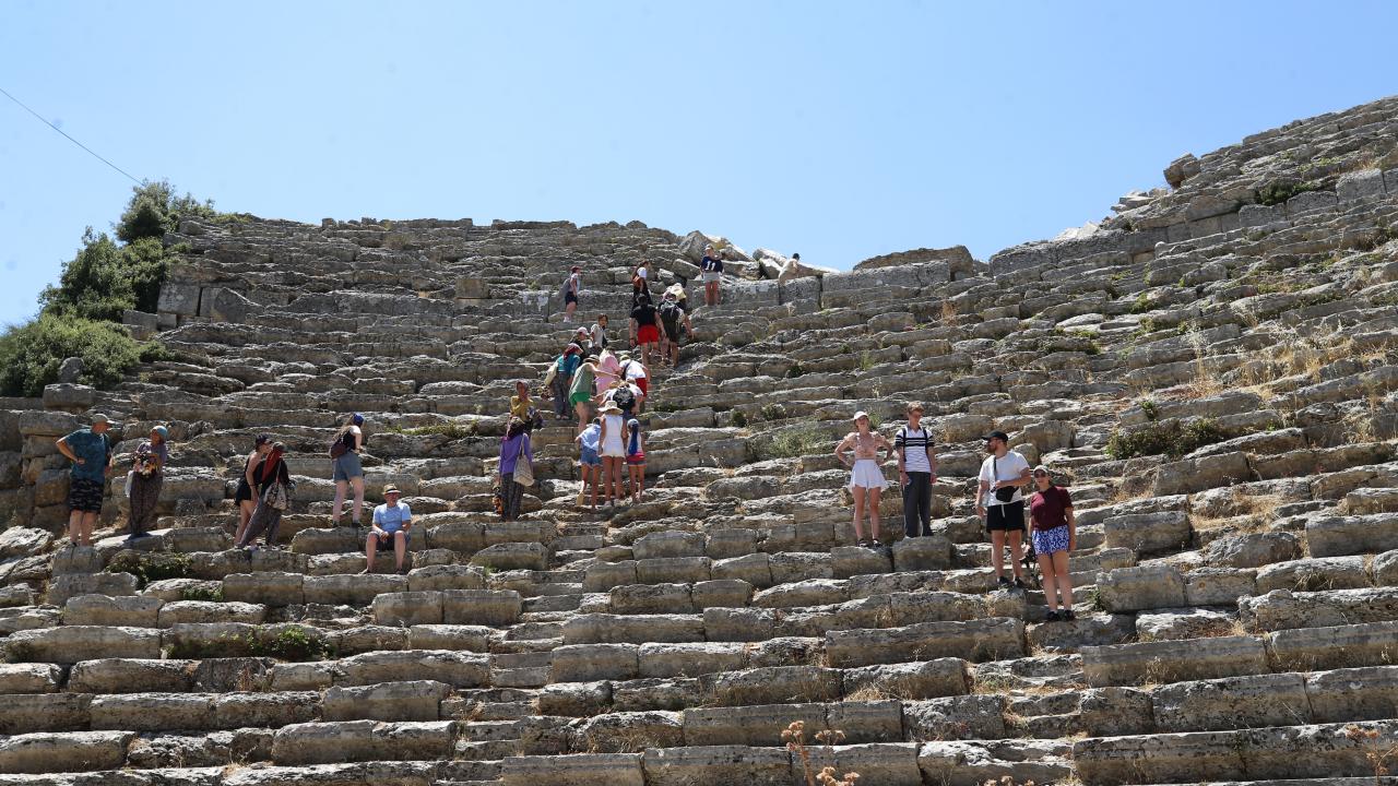 Bölge yıllık ortalama 1,5 milyon turist ağırlıyor