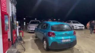 Ankara'da sağanak caddeleri göle çevirdi