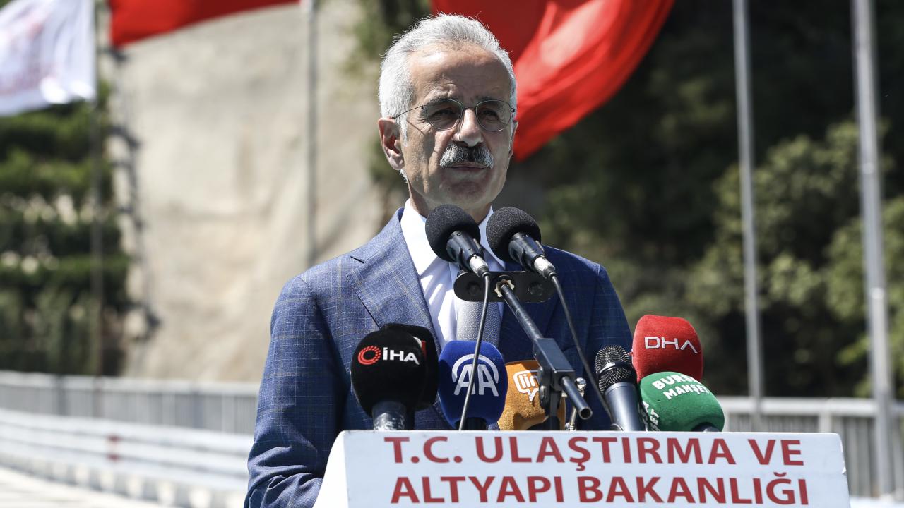Bakan Uraloğlu: Bursa'da Doğancı Tüneli ile 15 dakikalık yol 3 dakikaya indi