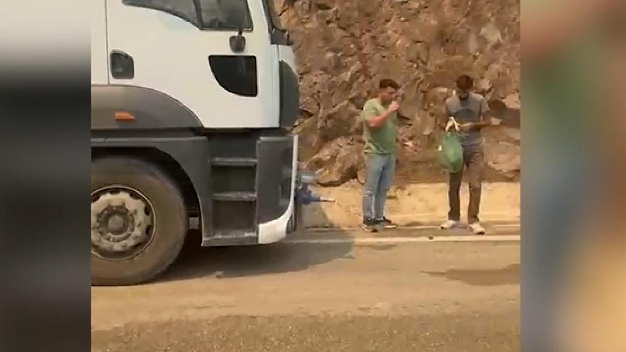 Yangına su taşırken hayatını kaybedenlerin kazadan önceki görüntülerine ulaşıldı