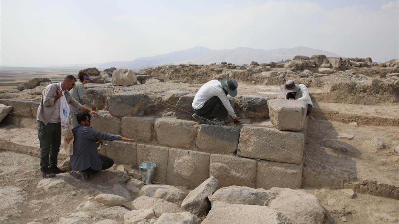 "Taşların statik duruşu çok büyük bir mühendislik bilgisi gerektirmekte"