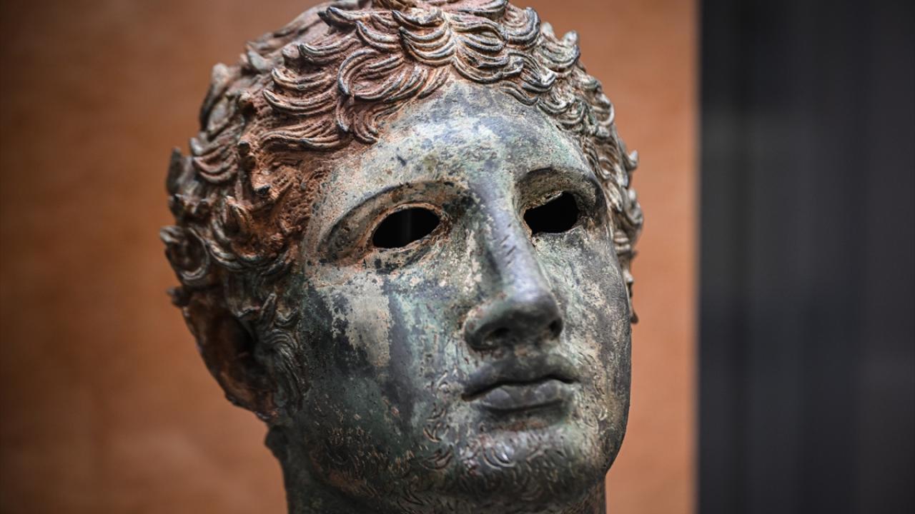 Karahantepe`den Osmanlı`ya yüzlerce eser