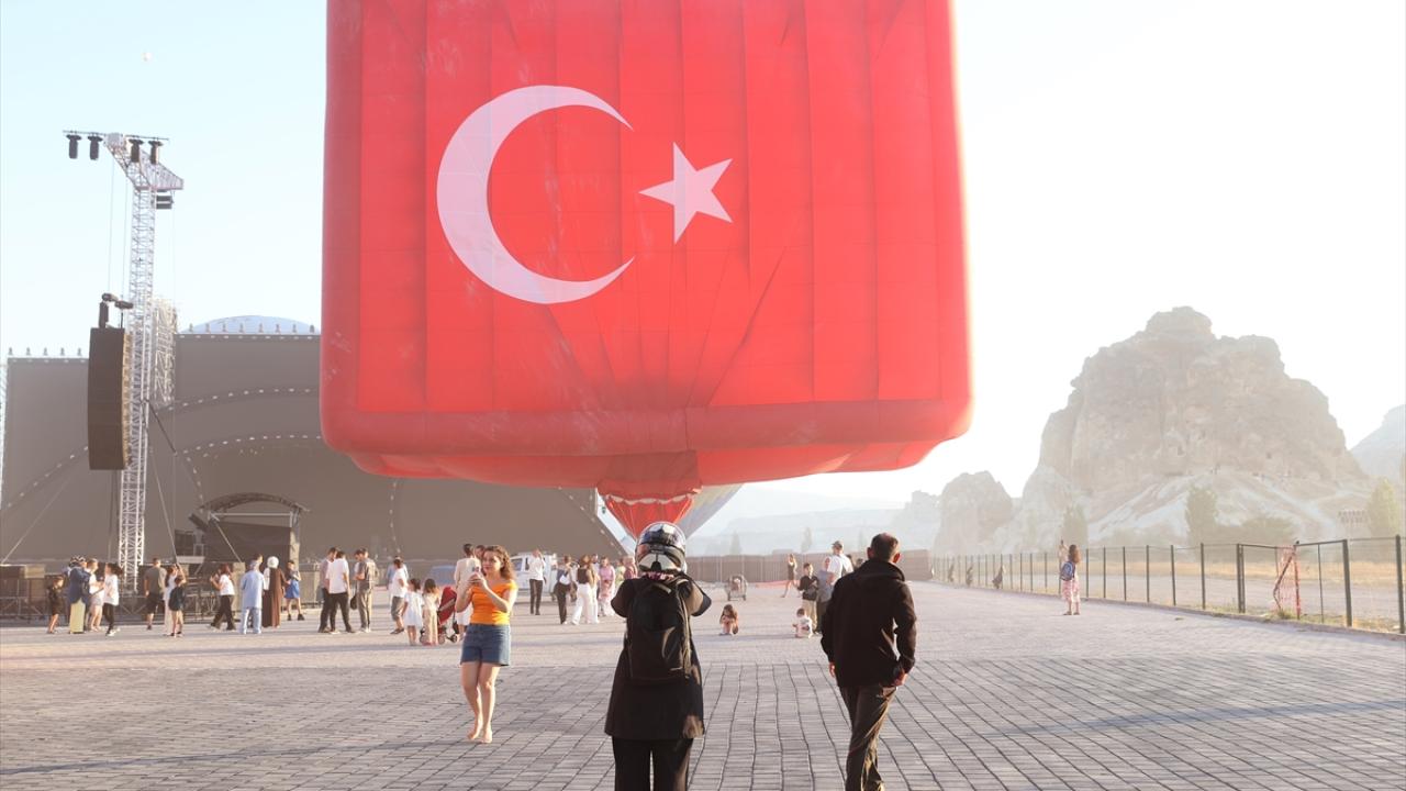 "Kapadokya, balon uçuşlarıyla dünyanın en önemli merkezlerinden birisi durumunda"