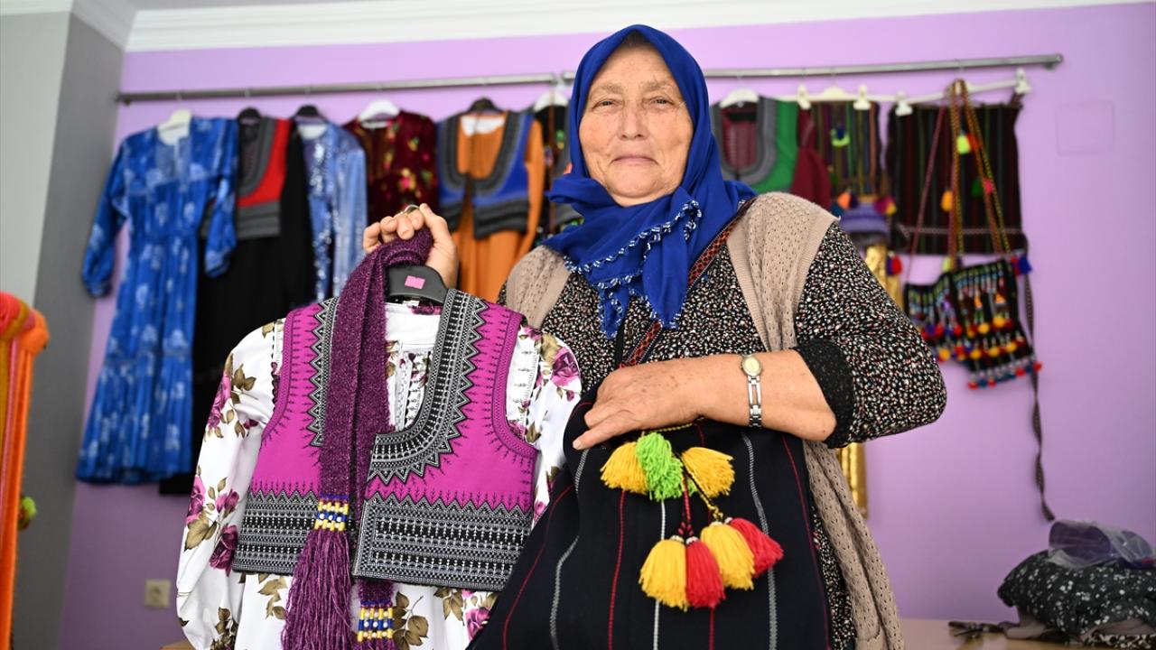 "Elbisemiz on parçadan oluşuyor"
