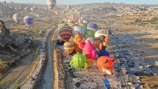 Kapadokya semalarında rengarenk festival