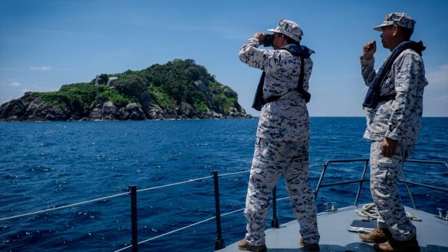 Malezya'da batan teknedeki Türk vatandaşını arama çalışmaları sürüyor