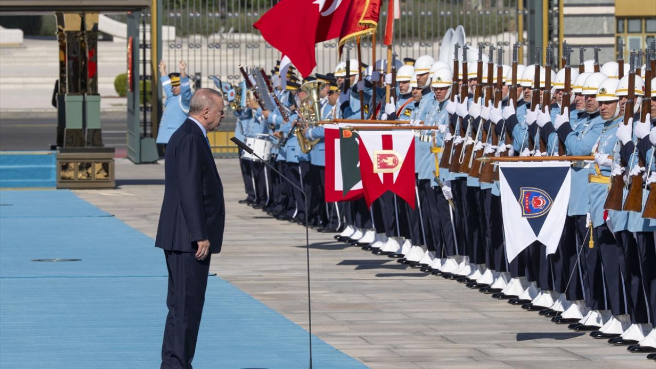 Cumhurbaşkanı Erdoğan, Gürcistan Cumhurbaşkanı Kavelashvili'yi resmi törenle karşıladı