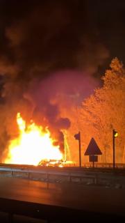 Samsun'da kimyasal madde yüklü tır 8 kilometre boyunca yanarak ilerledi