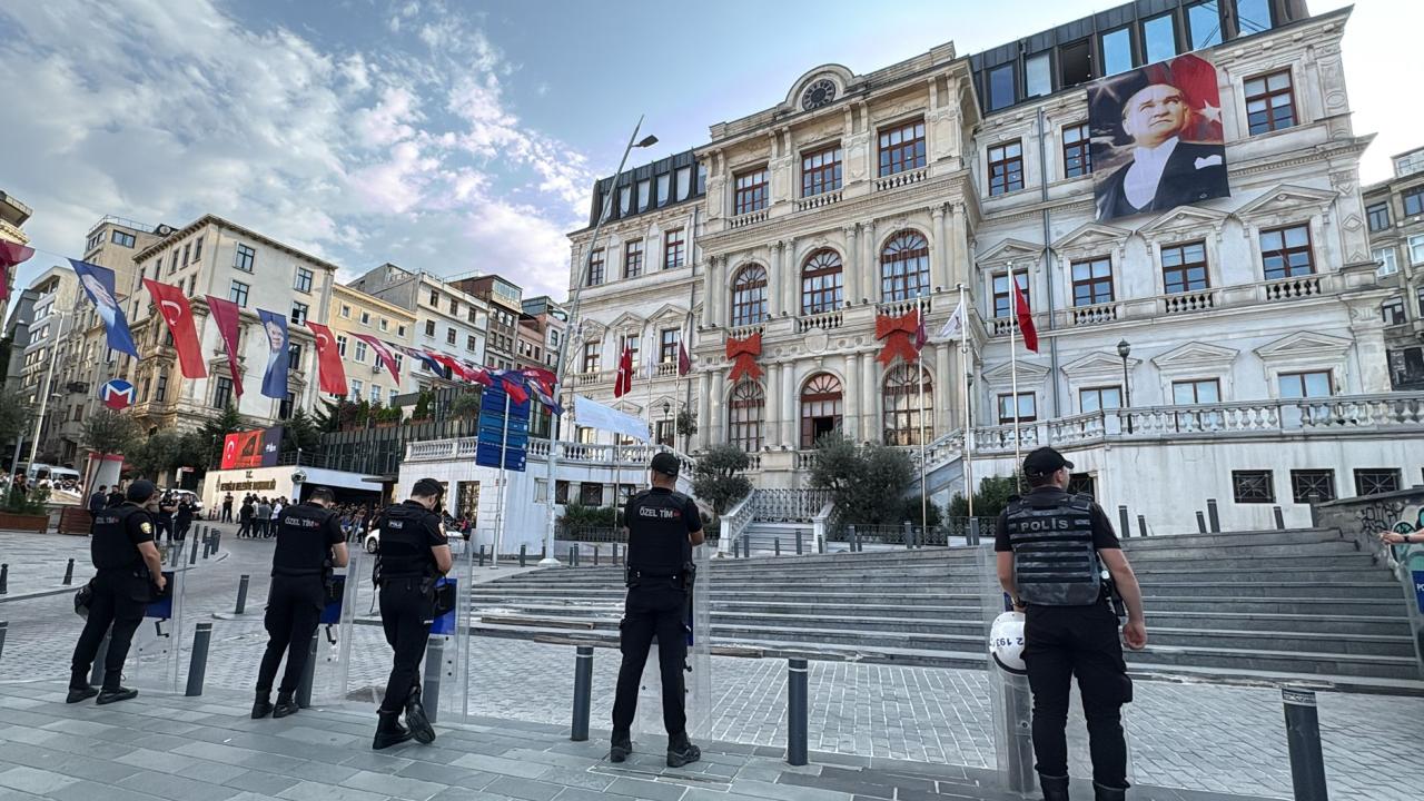 Beyoğlu Belediyesi'ne yolsuzluk operasyonu