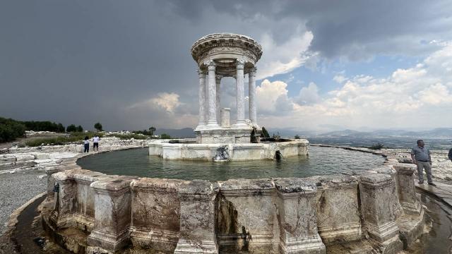 Teke yöresinin kültür başkenti Burdur, doğal güzellikleriyle kendisine hayran bırakıyor