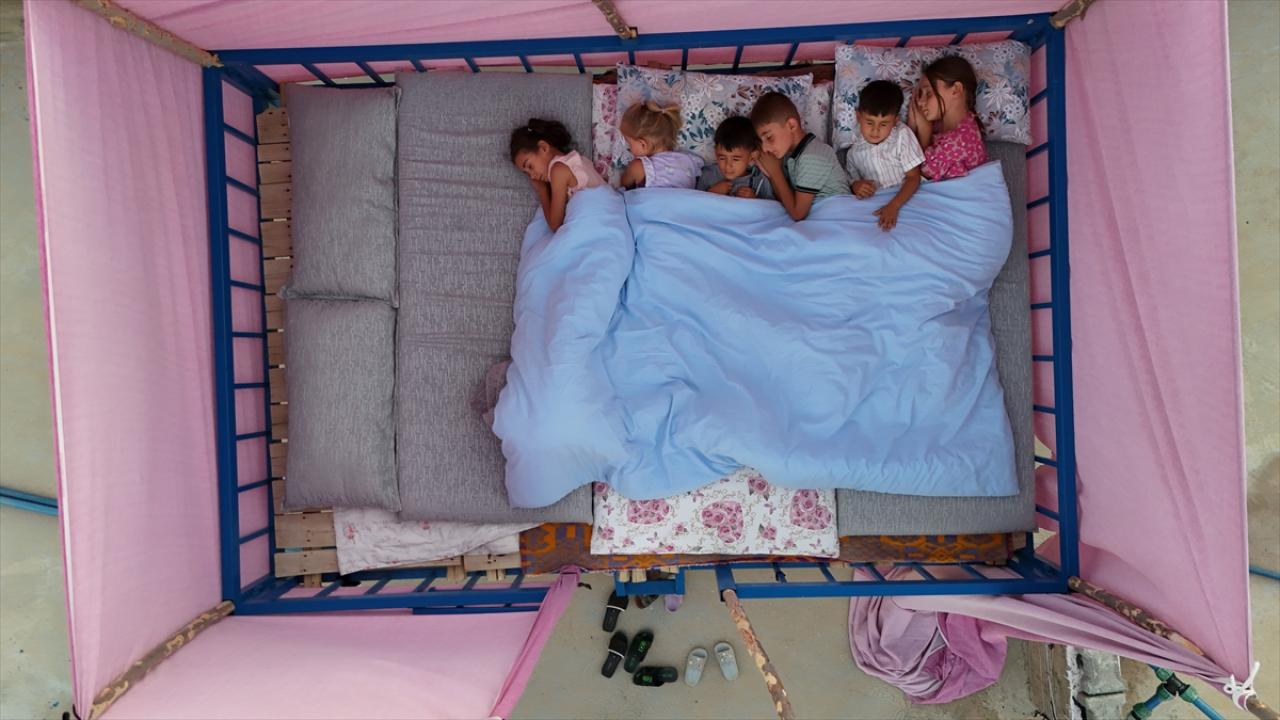 Mardin ve Batman'da sıcak havada "dam palas" keyfi