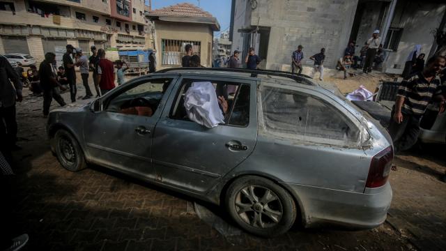 Katil İsrail'in Gazze'ye yönelik saldırıları sürüyor