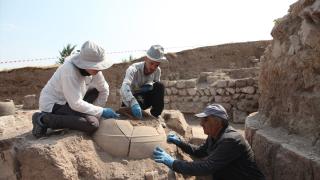 Bitlis'teki Selçuklu Kalesi'nde sikke ve seramikler ortaya çıkarıldı