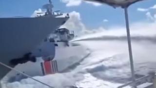 Çin'e ait iki gemi, ihtilaflı Güney Çin Denizi'nde çarpıştı