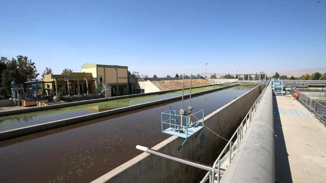 Yaklaşık 800 milyon metreküp su arıtıldı