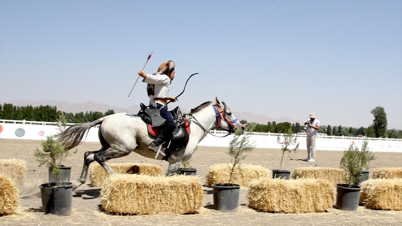 "Herkesi Malazgirt`e davet ediyoruz"