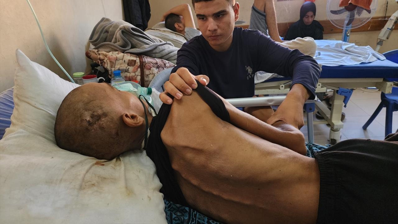 Gazze "açlıktan" ölüyor