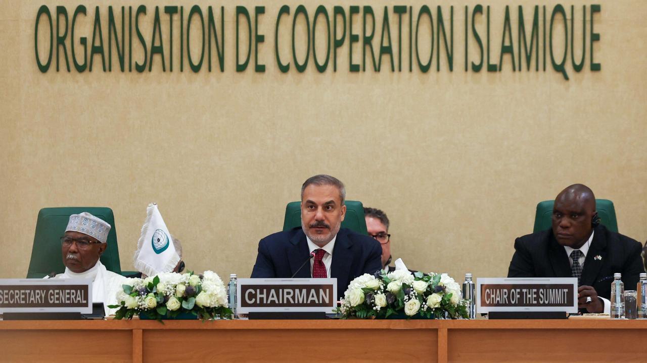 Bakan Fidan: Filistin davasına sahip çıkmalıyız