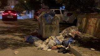 Kartal'da işçiler "eksik ödeme yapıldığı" gerekçesiyle çöpleri toplamadı