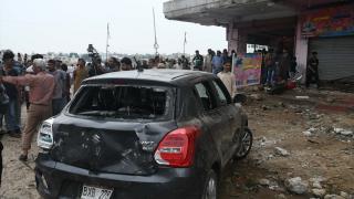 Pakistan'da havai fişek deposunda çıkan yangında 12 kişi yaralandı