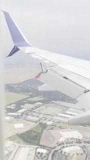 ABD'de uçuş sırasında bir uçağın kanadındaki flap kısmen koptu