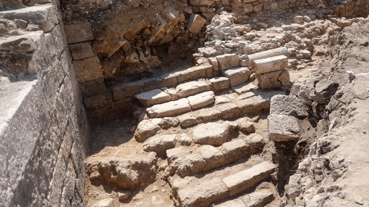 "Kelenderis Antik Kenti`ni halka açacağız"