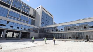 Doğu'da daha kaliteli ve konforlu hizmet için hastaneler yükseliyor