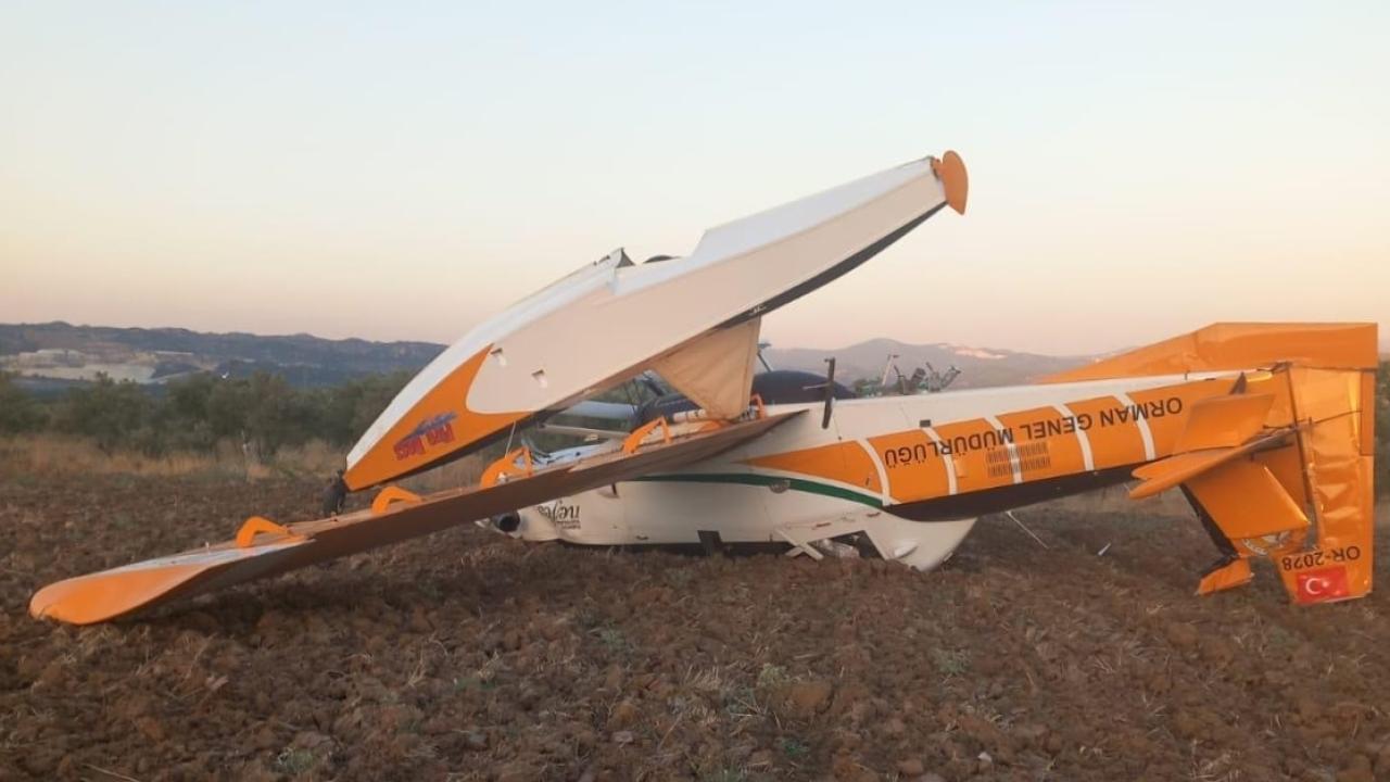 Muğla'da yangın söndürme uçağı tarlaya zorunlu iniş yaptı