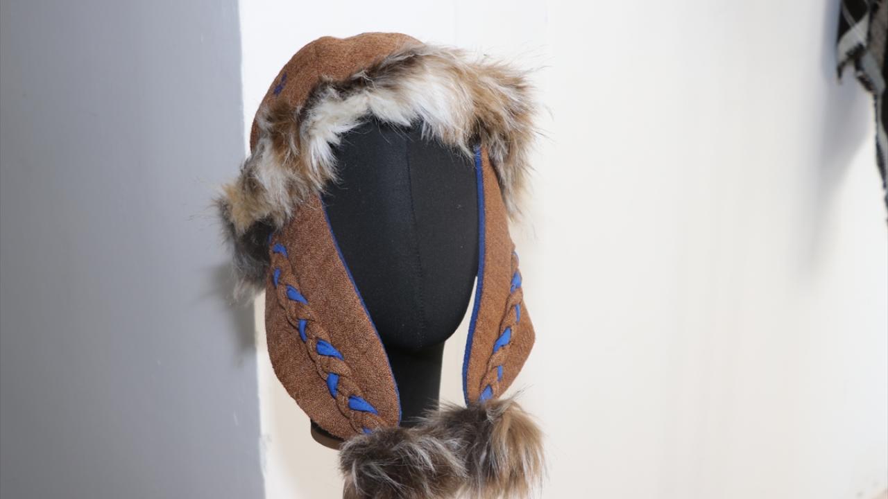 Erzurum'un geleneksel kumaşından üretilen 27 şapka tasarımı tescil aldı