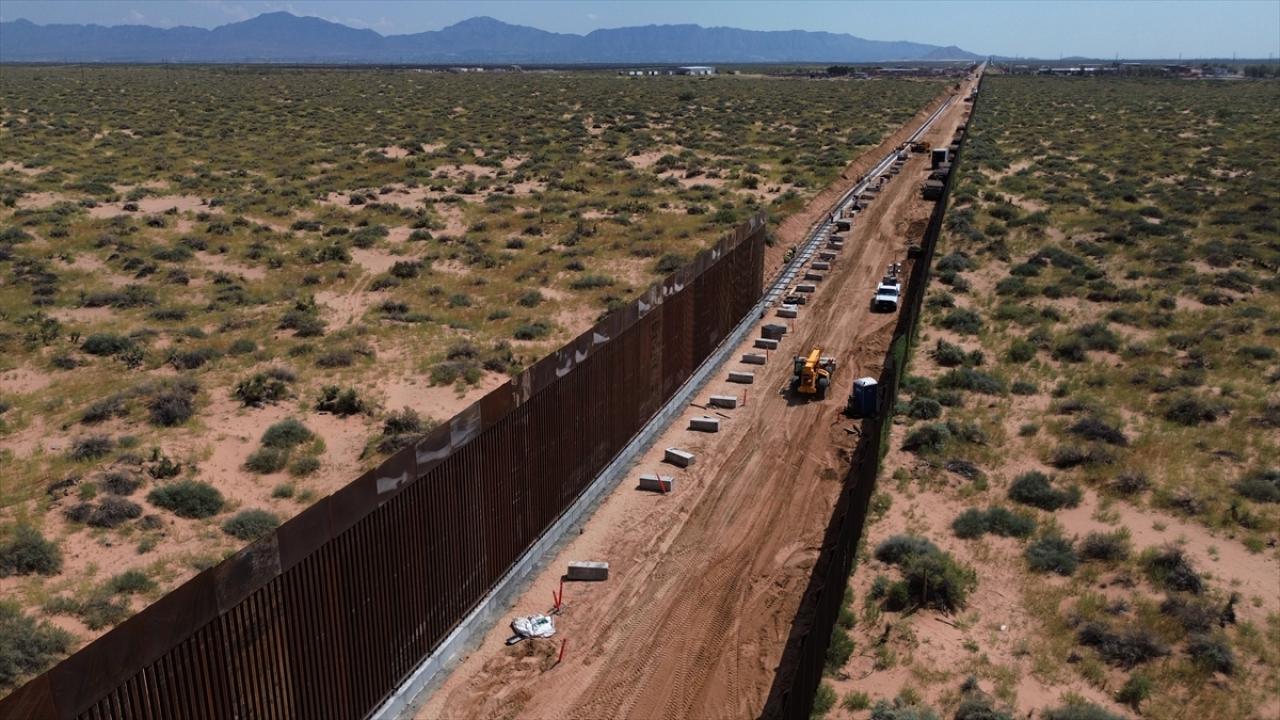 ABD ile Meksika arasındaki yeni sınır duvarının inşaatı devam ediyor