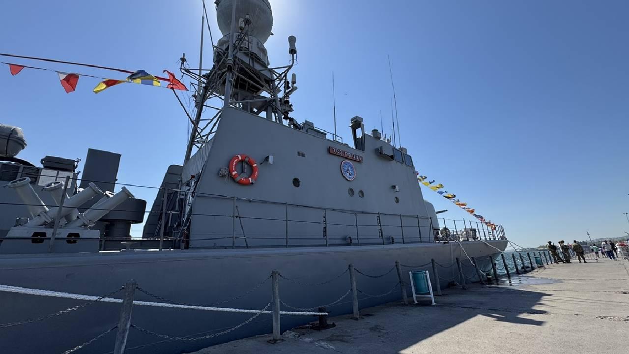 TCG Fırtına hücumbotu Kocaeli'de ziyarete açıldı