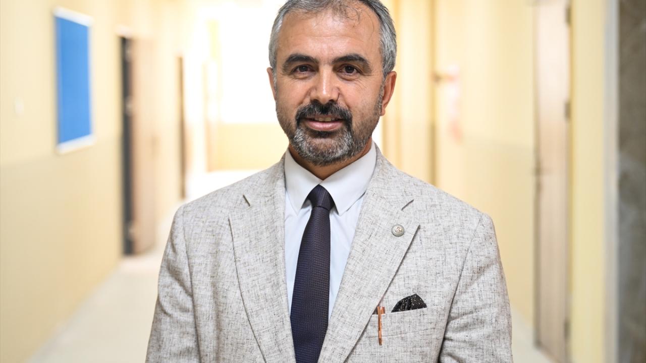 Ağır hasarlı 35 okulun yıkımı gerçekleştirildi