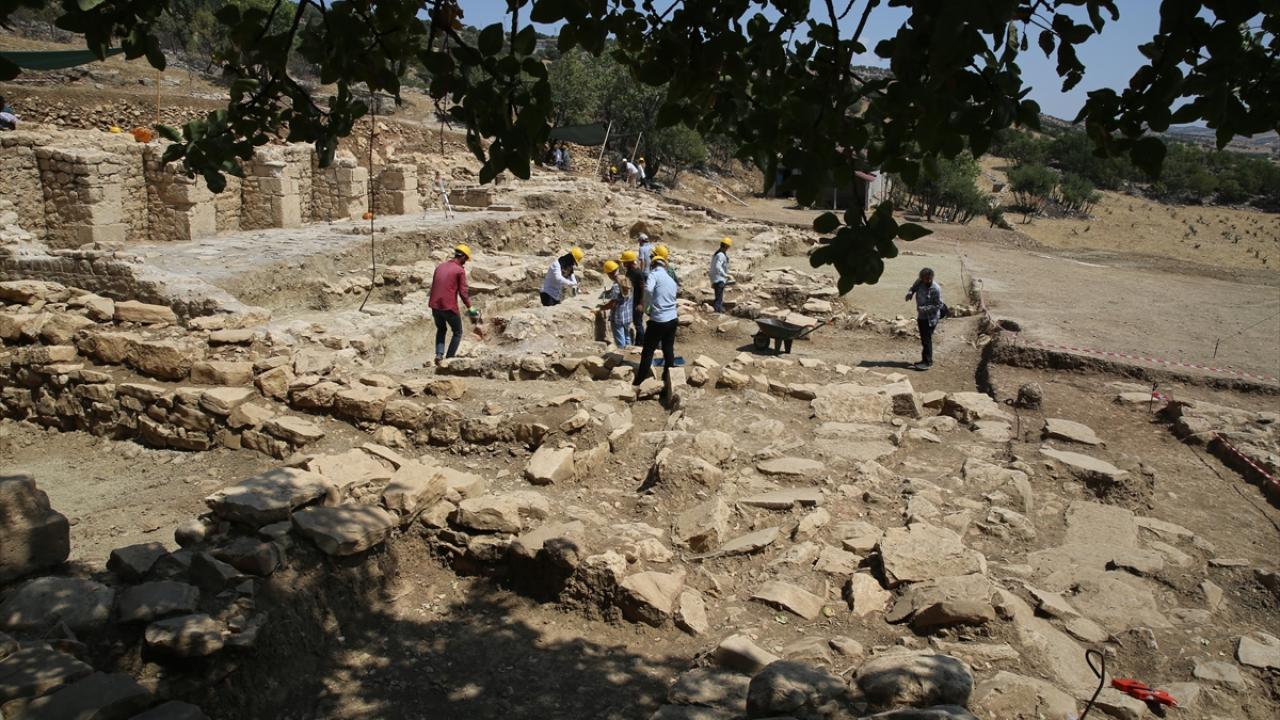 Bulunan sikke kilisenin tarihini değiştirdi