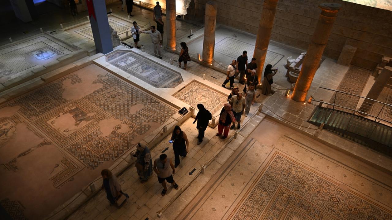 Ziyaretçilerin ilk uğrak yeri