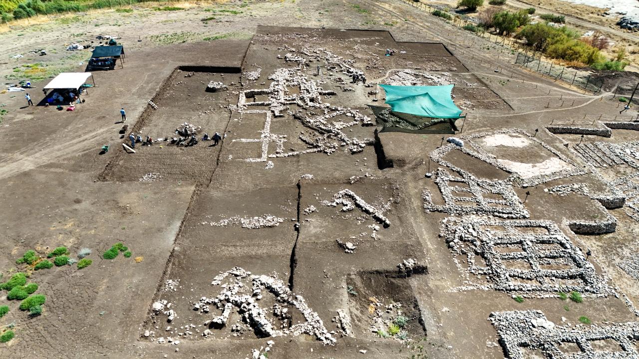 Çayönü Tepesi'nde yaklaşık 9 bin 500 yıllık `Kamusal Yapı` bulundu