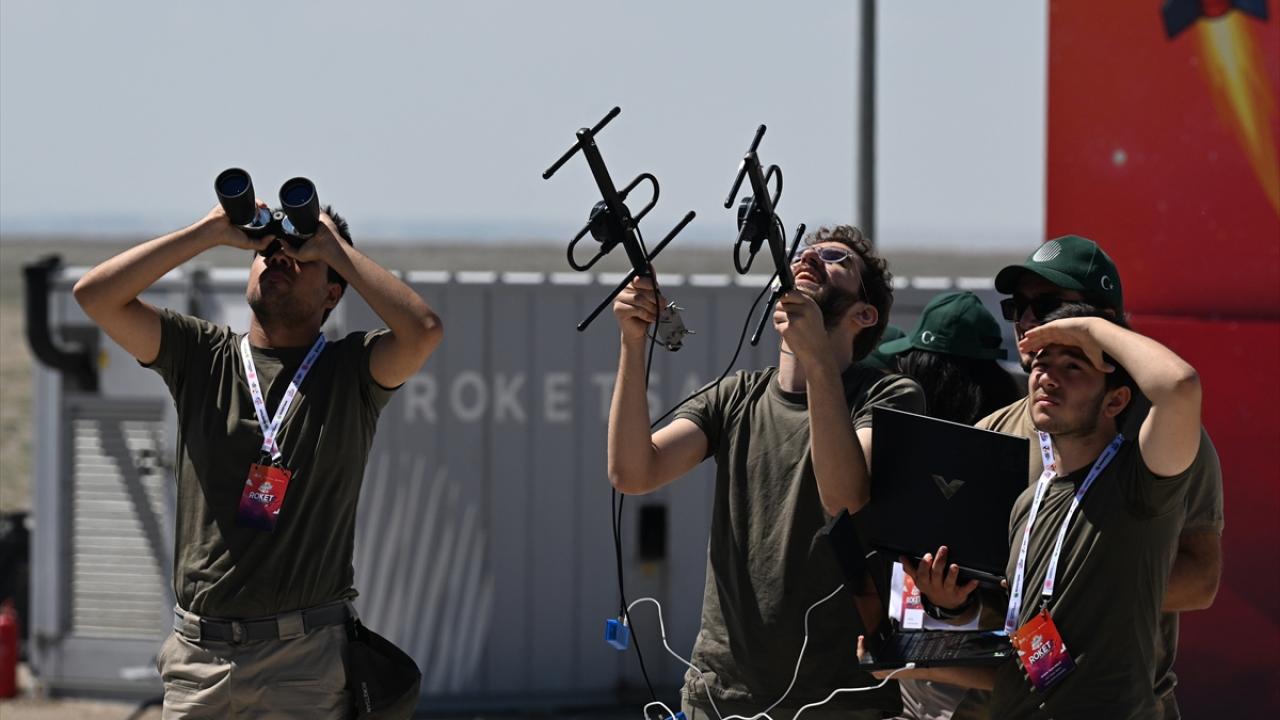 Genç mühendis adayları TEKNOFEST Roket Yarışması'nda buluşuyor