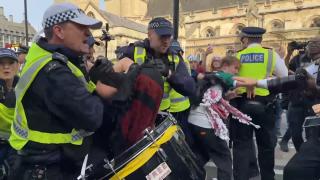 Londra'da Filistin'e destek eyleminde çok sayıda kişi gözaltına alındı