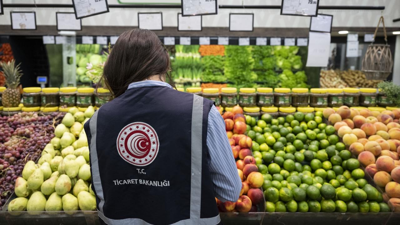 Ticaret Bakanlığı ekipleri başkentte market denetimi yaptı
