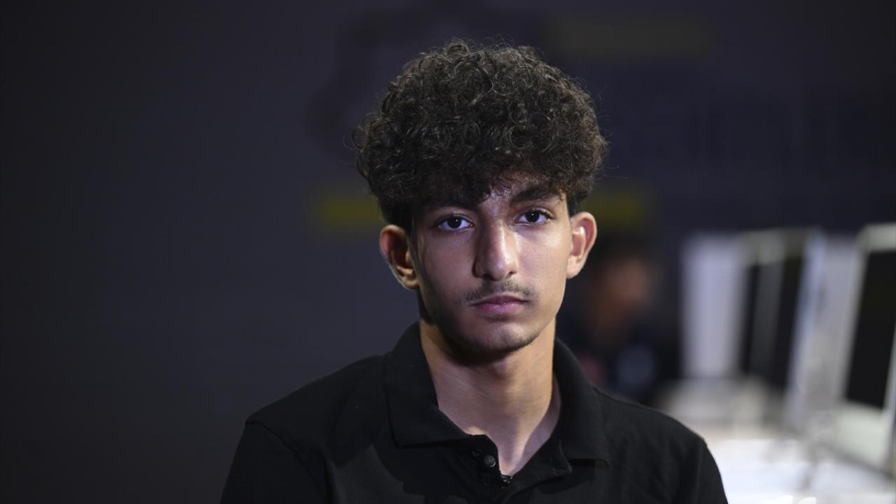 "Yarışmalarla ülkemizin milli teknoloji hamlesi için gerekli ilişkileri ediniyoruz"