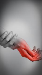 El sıkma gücündeki zayıflık hastalık habercisi mi?