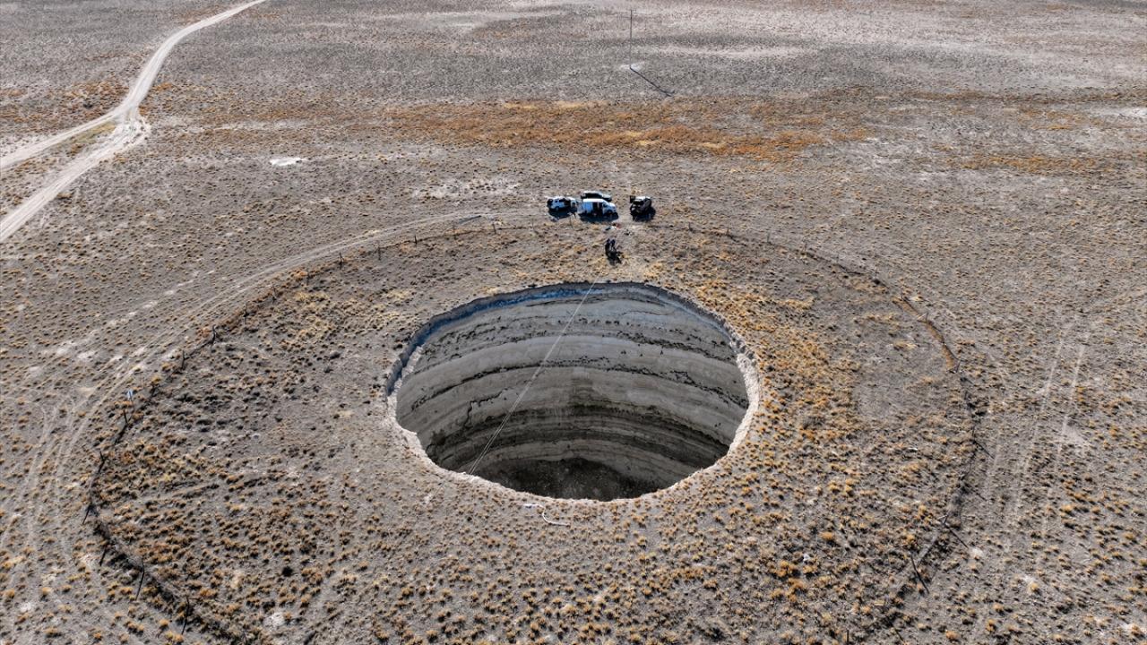 "İlk defa bu büyüklükte bir obruğa indik"