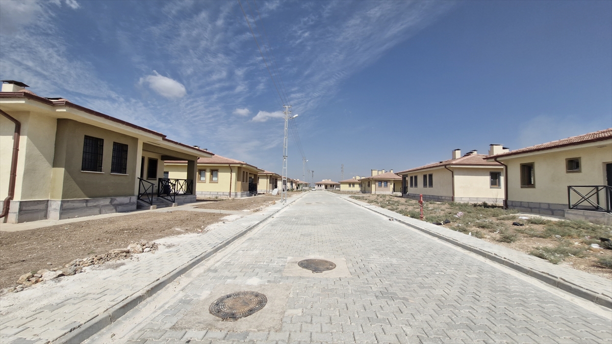 Türkiye'nin ilk 'kırsal uydu kenti' depremzedelerden tam not aldı