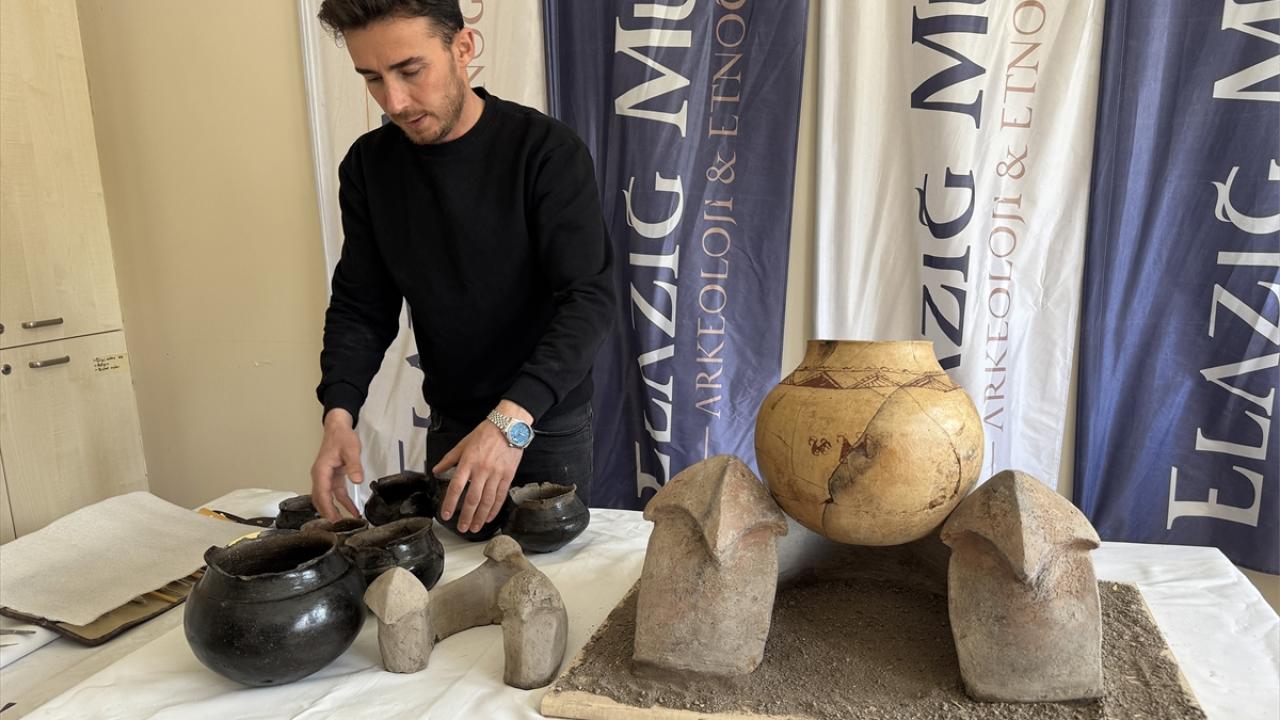 "Bizden sonraki nesillerin de yürüteceği bir höyük kazısı"