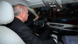 Cumhurbaşkanı Erdoğan, yeni TOGG TF10 ile deneme sürüşü yaptı