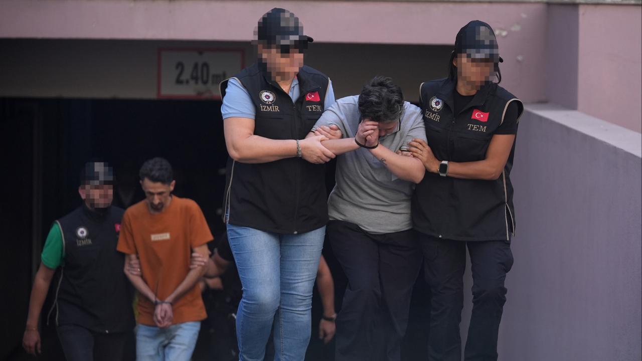 İzmir’de 2 polisimizin şehit olduğu saldırıyla ilgili 2 tutuklama