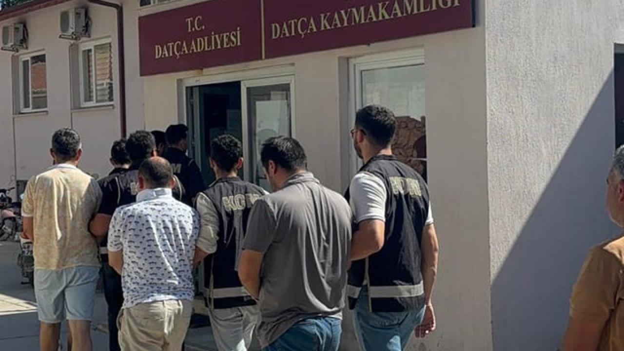 Tekneyle kaçmaya çalışırken yakalanan 8 FETÖ şüphelisi tutuklandı