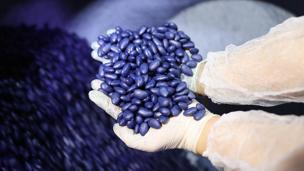 Togg'un yeni modelinin rengine ilham veren lezzet: Mardin mavi badem şekeri