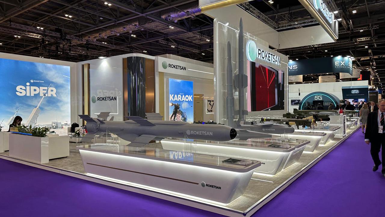 Roketsan, yeni nesil savunma sistemlerini Londra'da sergiliyor